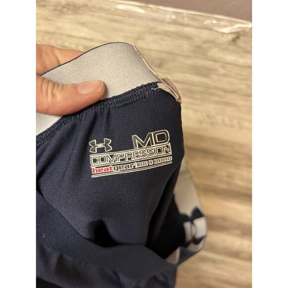 Under Armour Montana Bobcats Capri Leggings Womens Size Medium Heat Gear - Picture 12 of 12